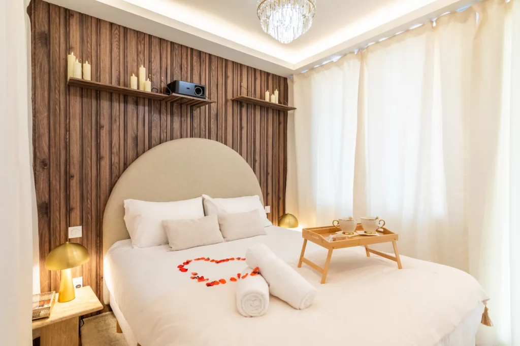 loveroom royale