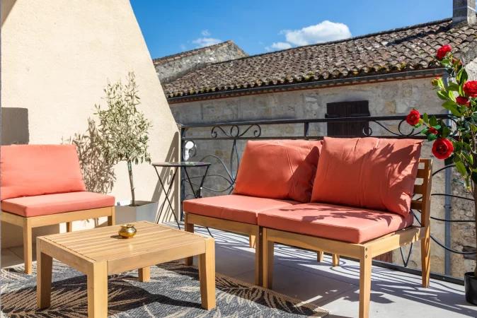 grand balcon privatif avec vue